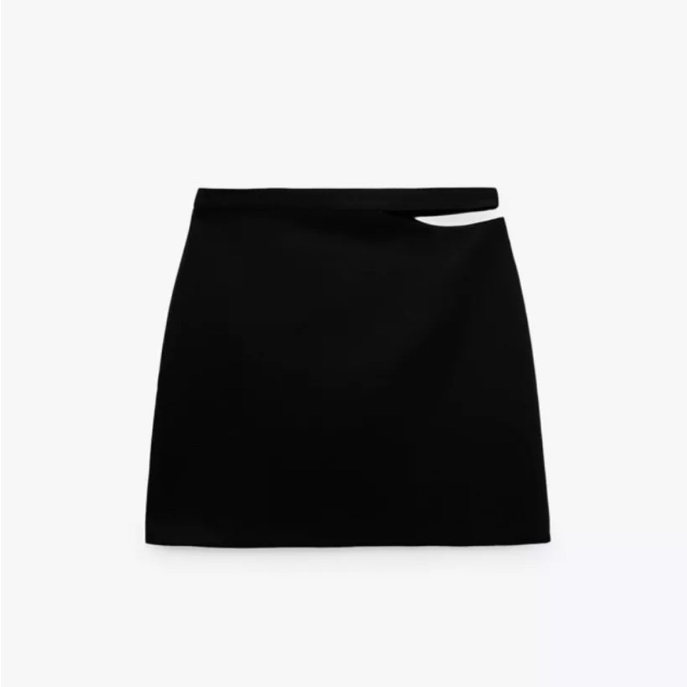 ZARA HIGH WAIST MINI SKIRT WITH A SIDE VENT DETAIL AT THE WAIST